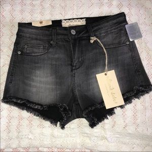 ✨sold✨ Altar’d state shorts